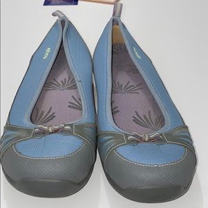 Ahnu Corset Bow Ballet Flats size 11